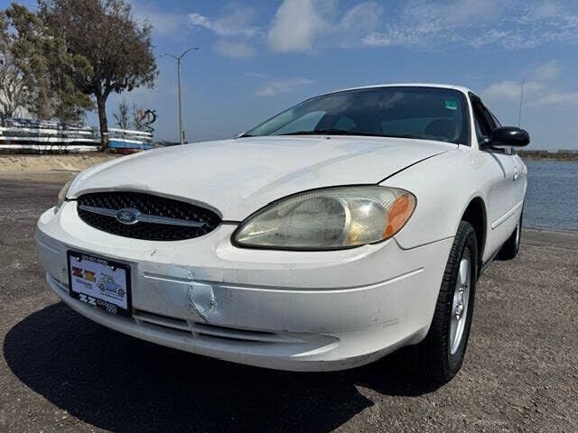 2003 FORD Taurus