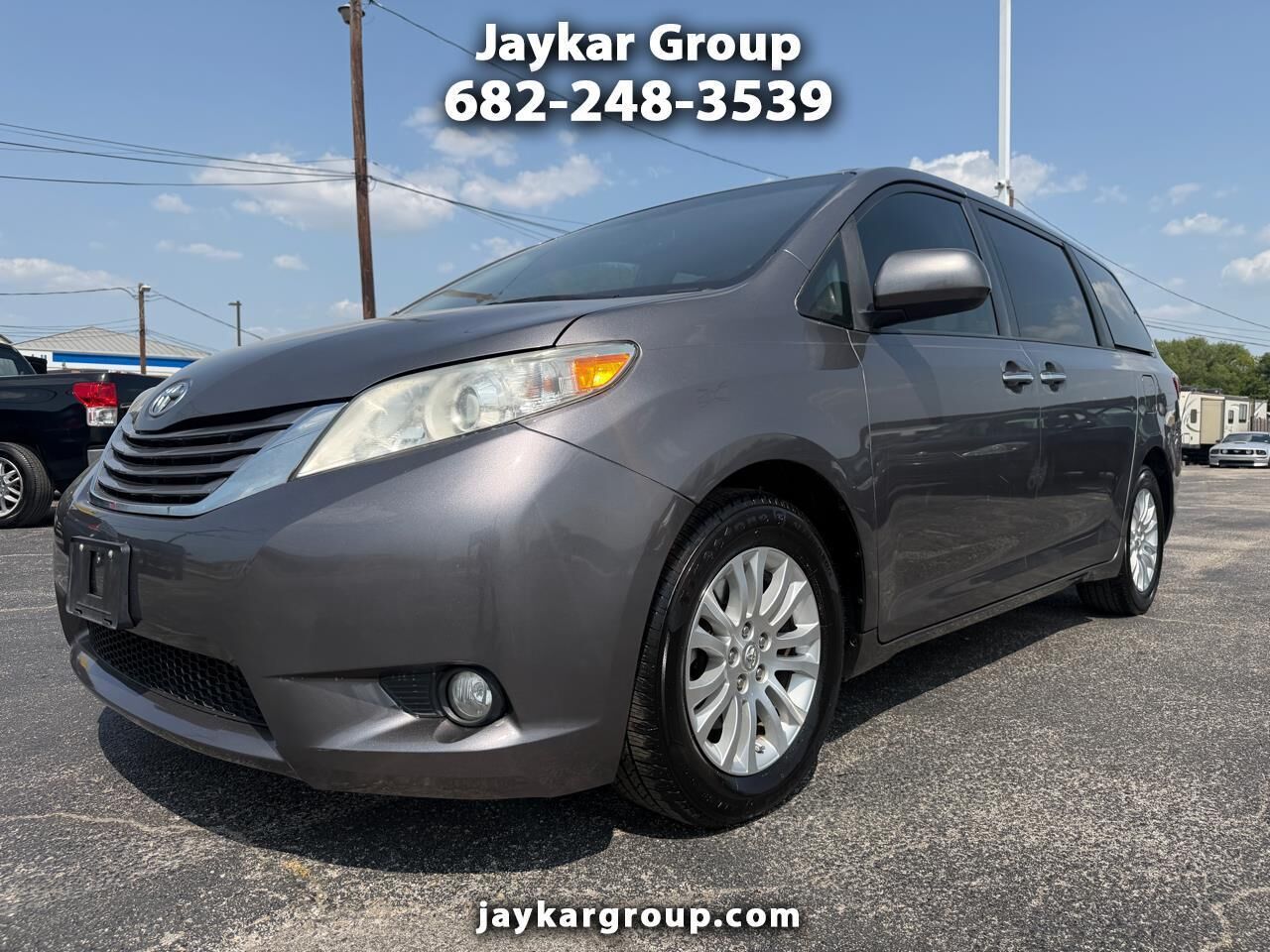 2017 TOYOTA Sienna
