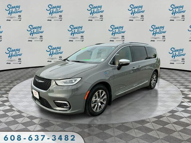 2023 CHRYSLER Pacifica