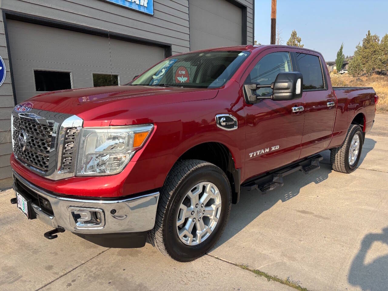 2016 NISSAN Titan