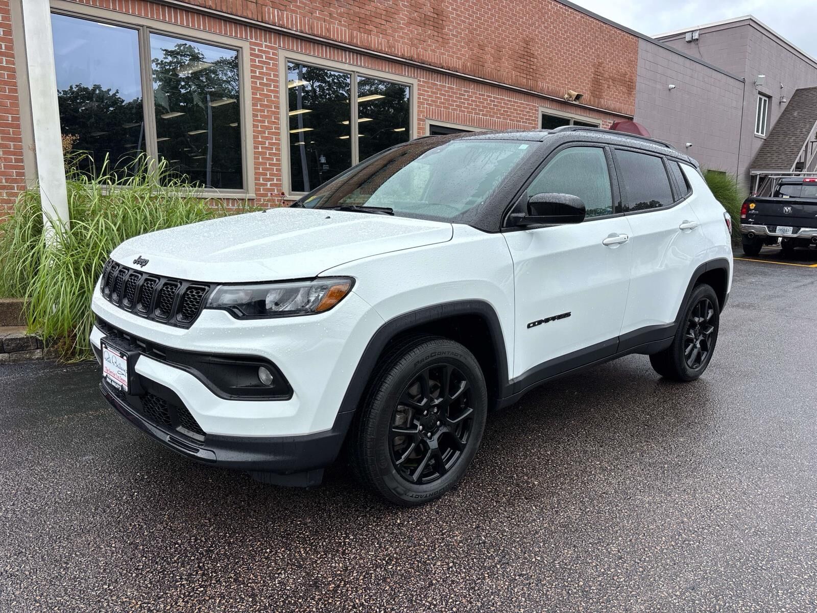 2023 JEEP Compass