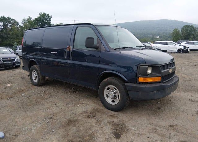 2011 CHEVROLET Express