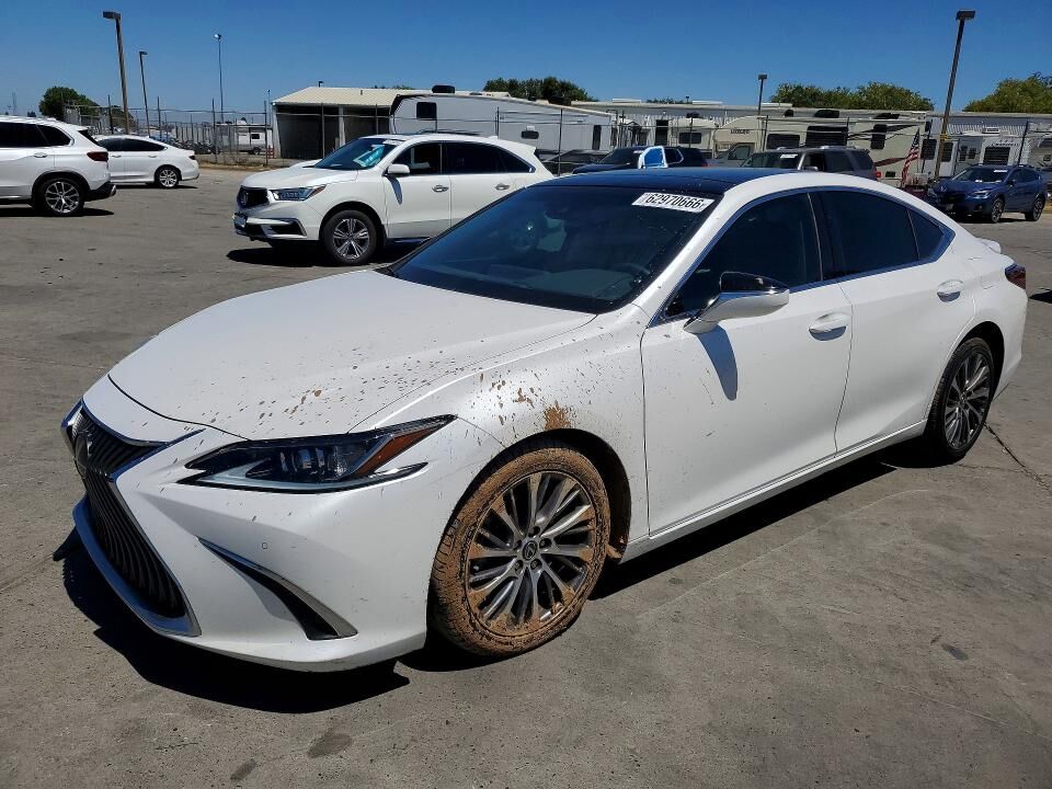 2021 LEXUS ES