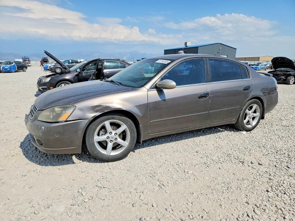2005 NISSAN Altima