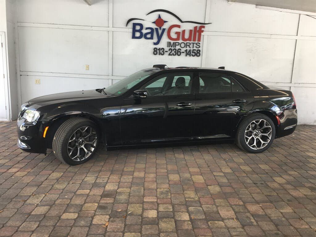 2017 CHRYSLER 300