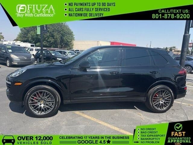 2017 PORSCHE Cayenne