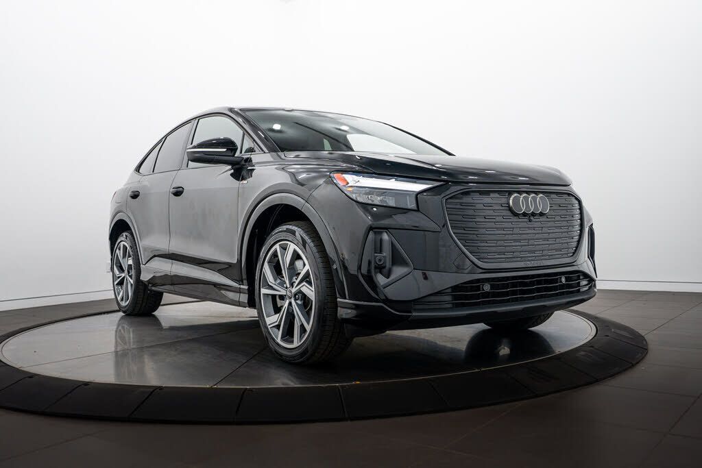 2023 AUDI Q4