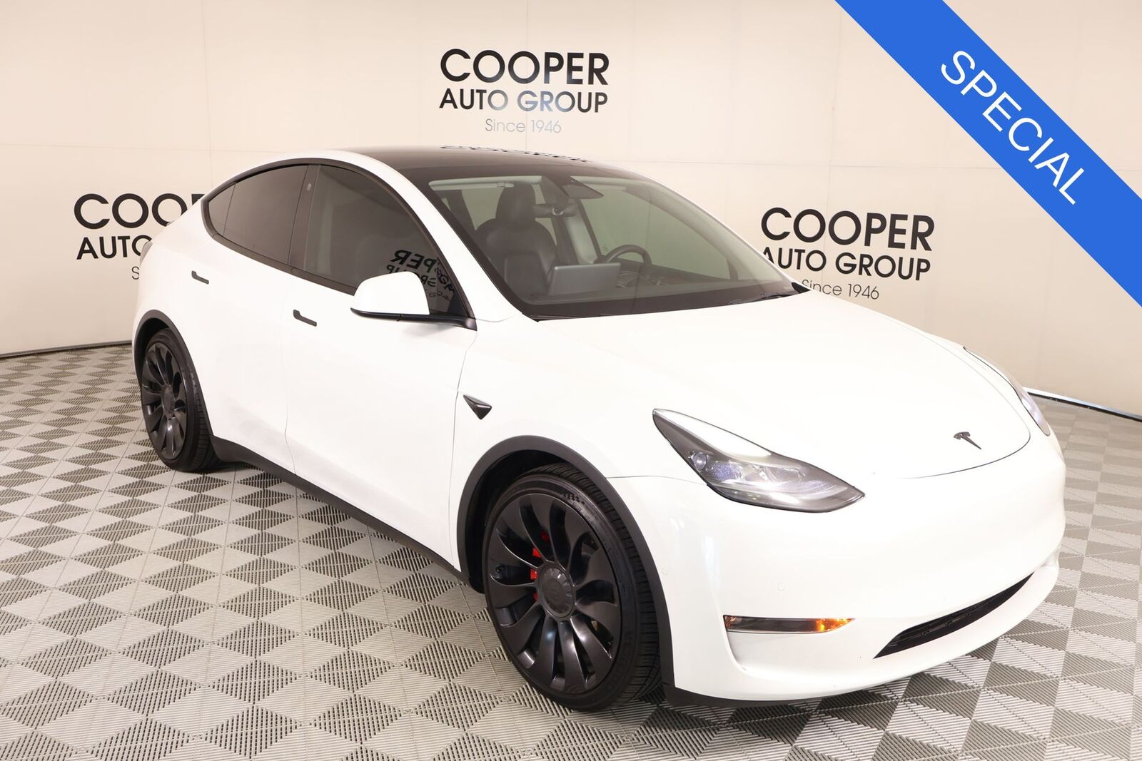 2022 TESLA Model Y