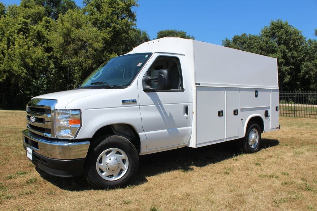 2026 FORD E-350