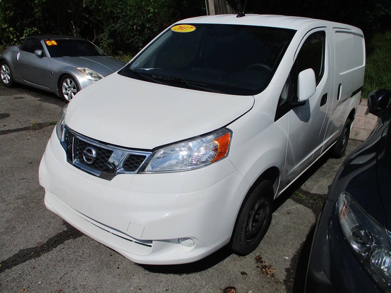 2017 NISSAN NV200