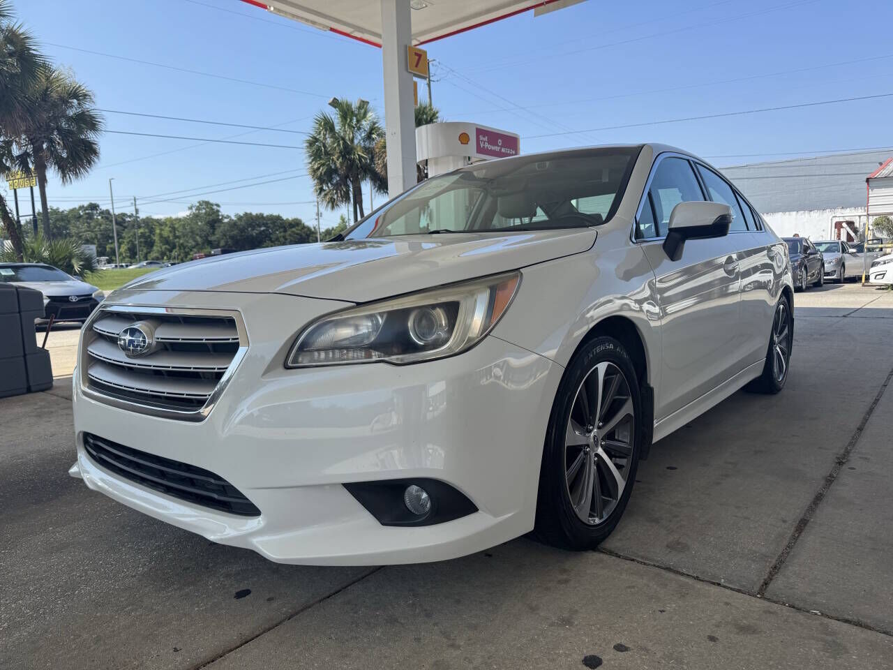 2017 SUBARU Legacy