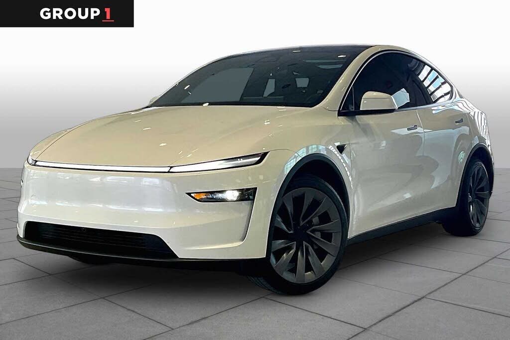 2026 TESLA Model Y