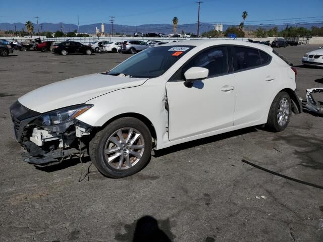 2015 MAZDA Mazda3