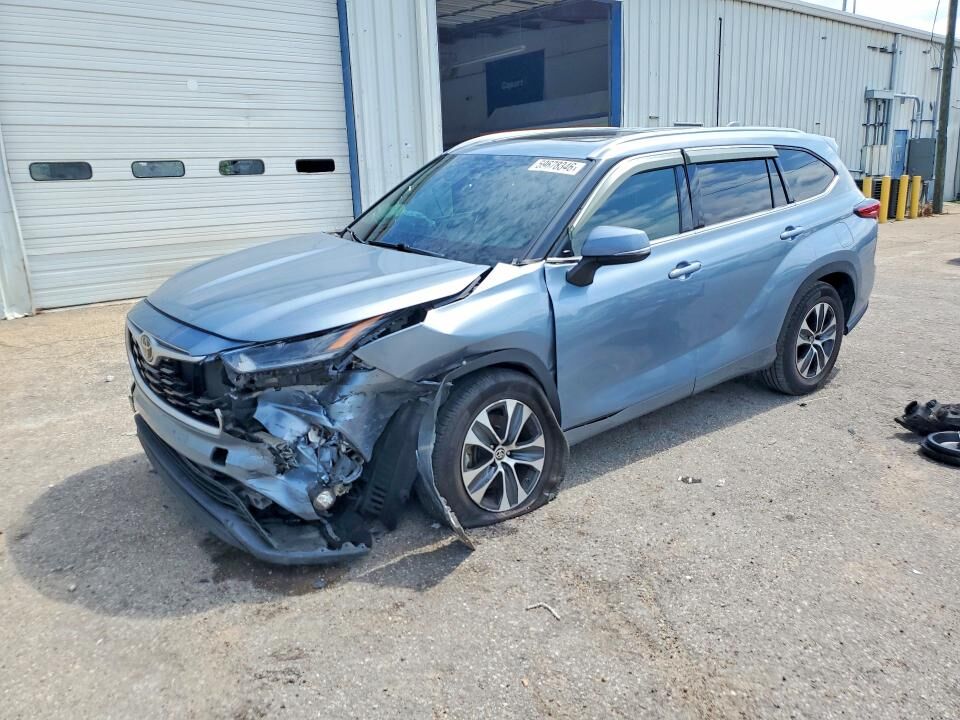 2021 TOYOTA Highlander