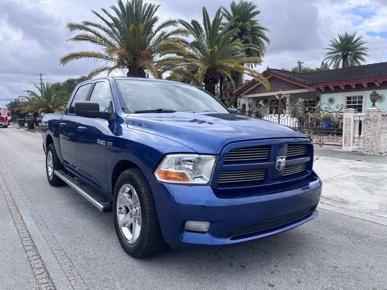 2011 DODGE Ram