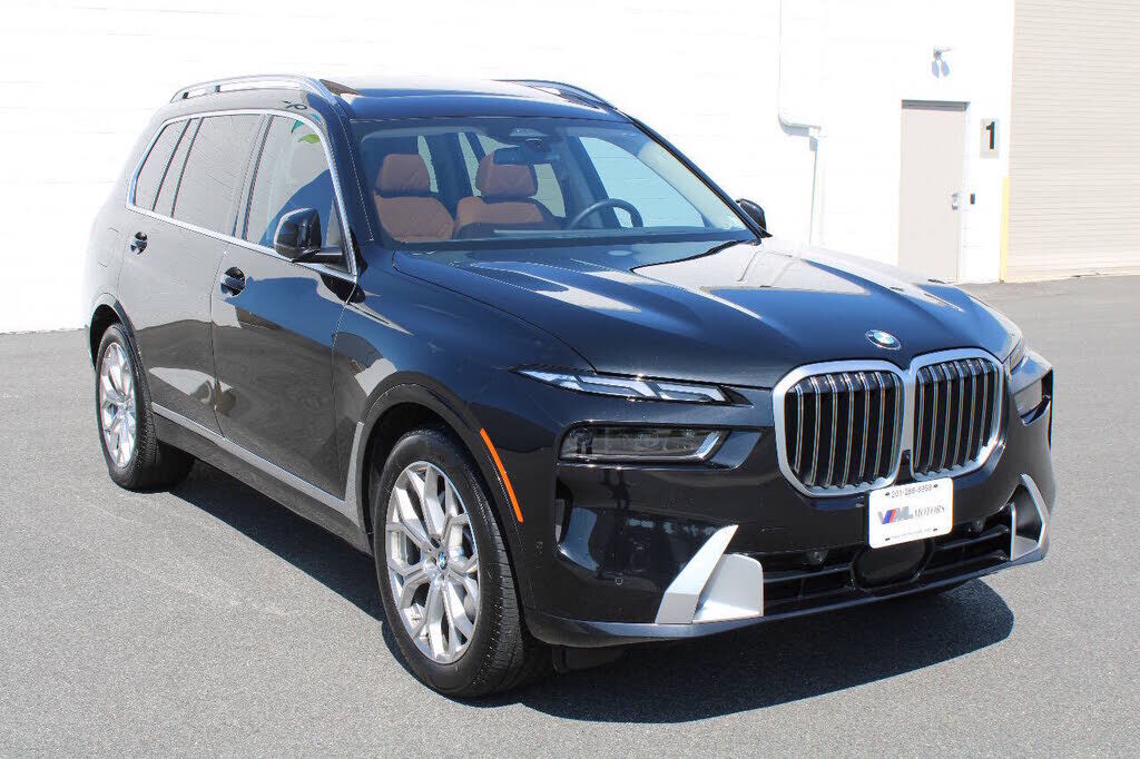 2023 BMW X7