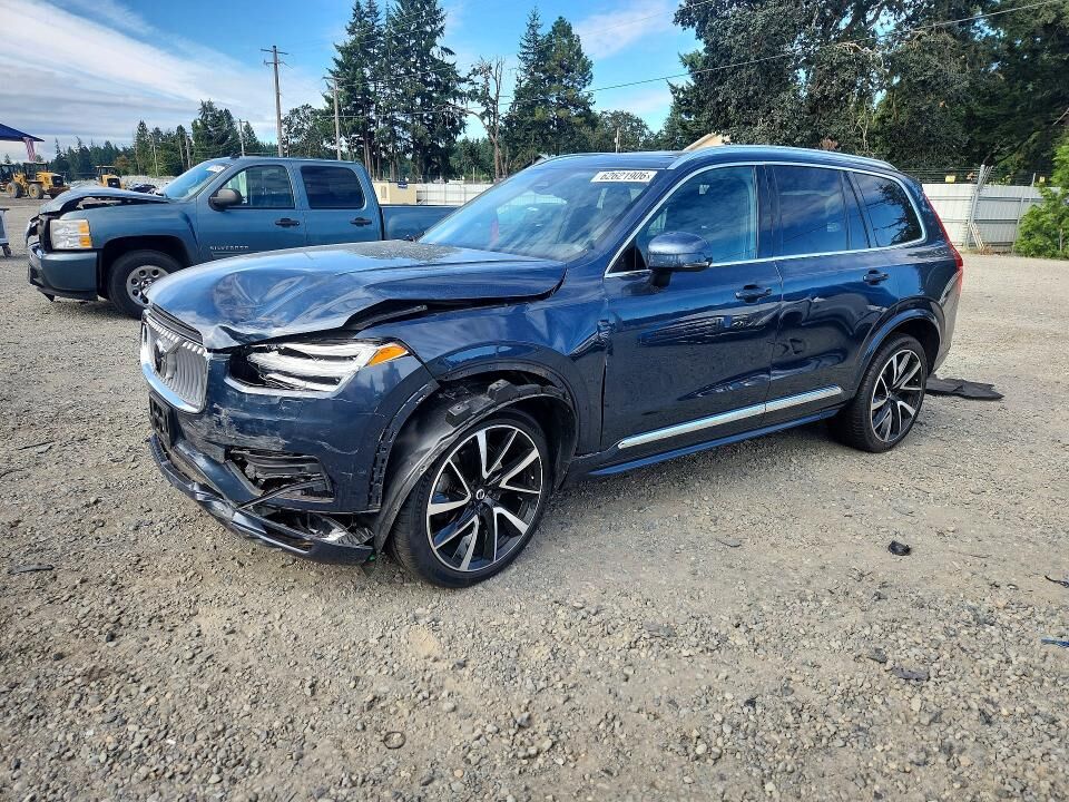 2023 VOLVO XC90