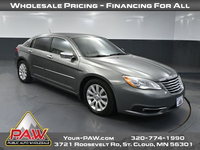 2013 CHRYSLER 200