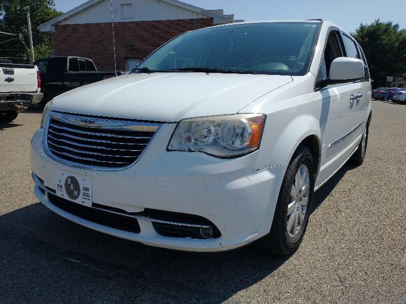 2015 CHRYSLER Town and Country