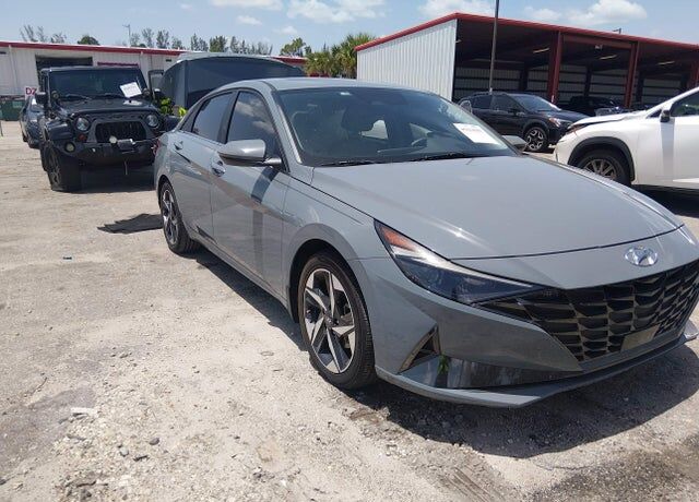 2023 HYUNDAI Elantra