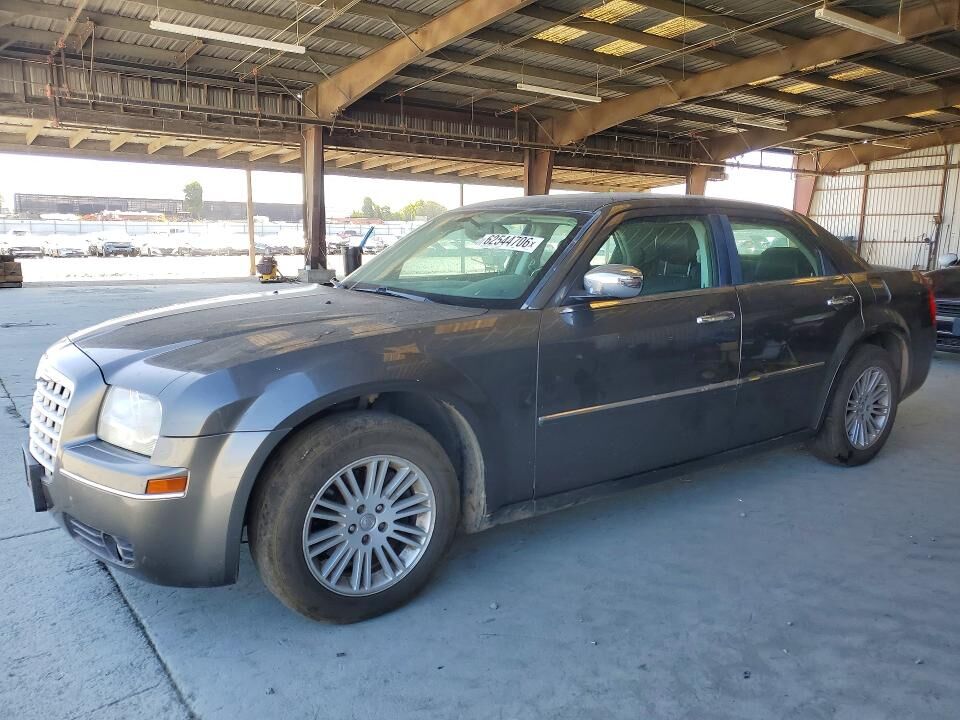2010 CHRYSLER 300