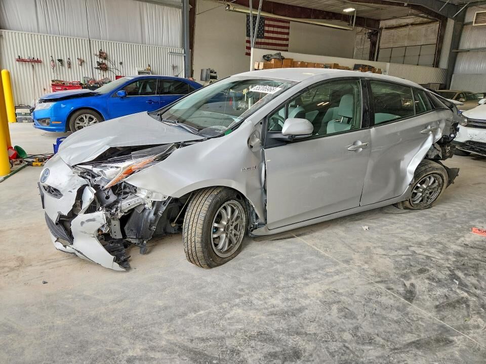2017 TOYOTA PRIUS