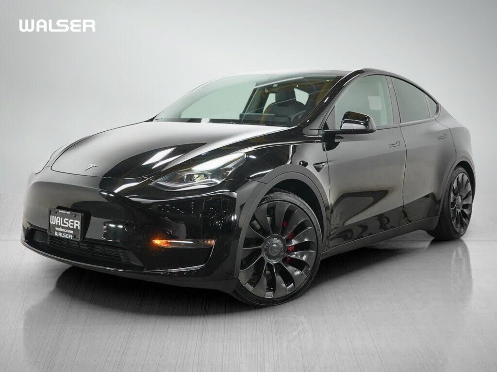 2023 TESLA Model Y