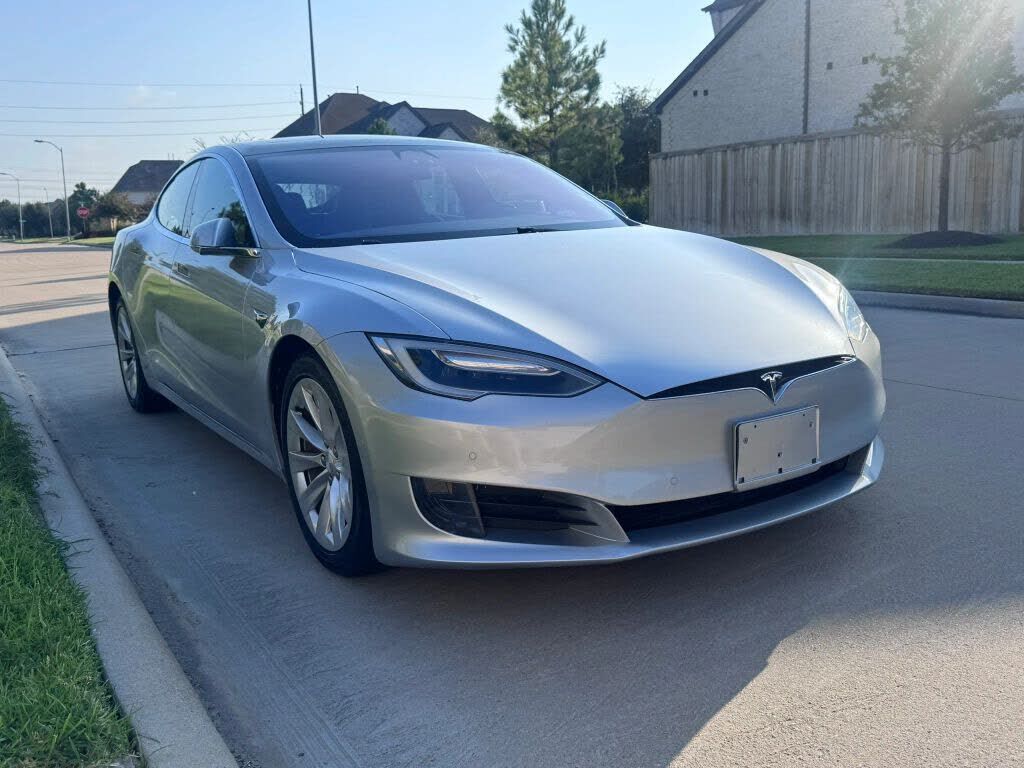 2017 TESLA Model S