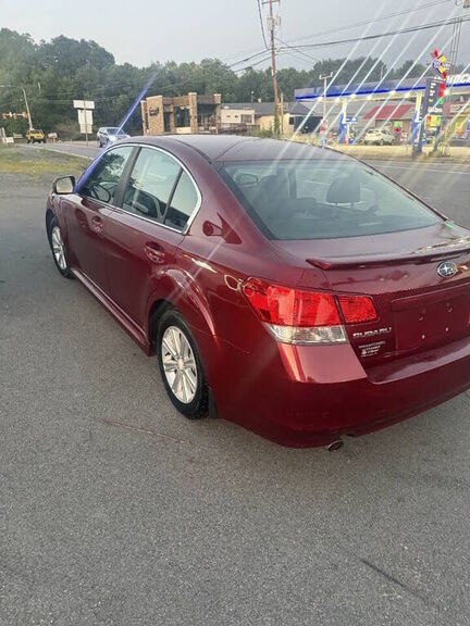 2011 SUBARU Legacy
