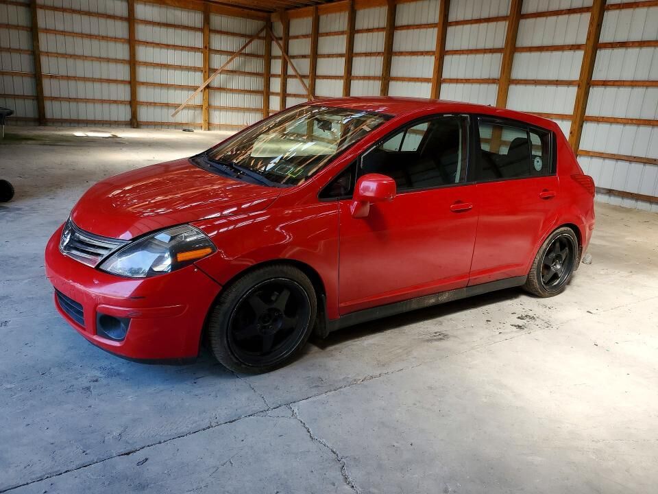 2011 NISSAN Versa