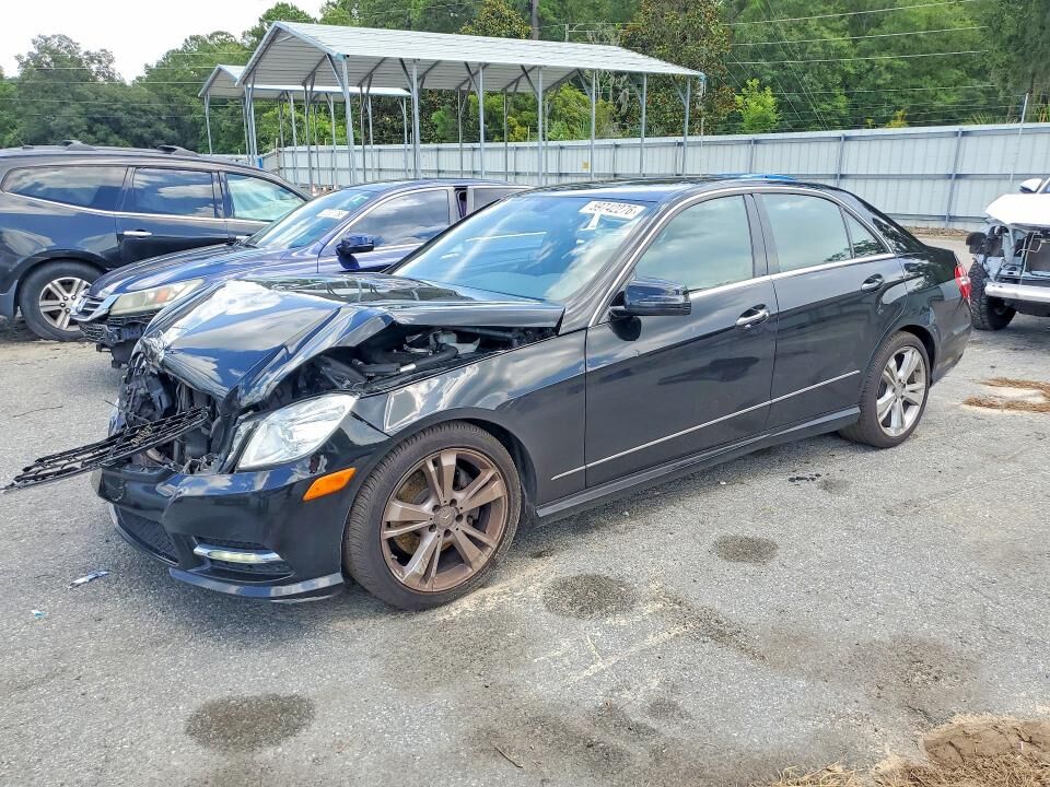 2013 MERCEDES-BENZ E-Class