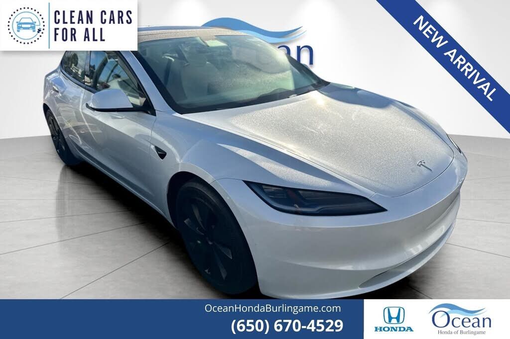 2024 TESLA Model 3