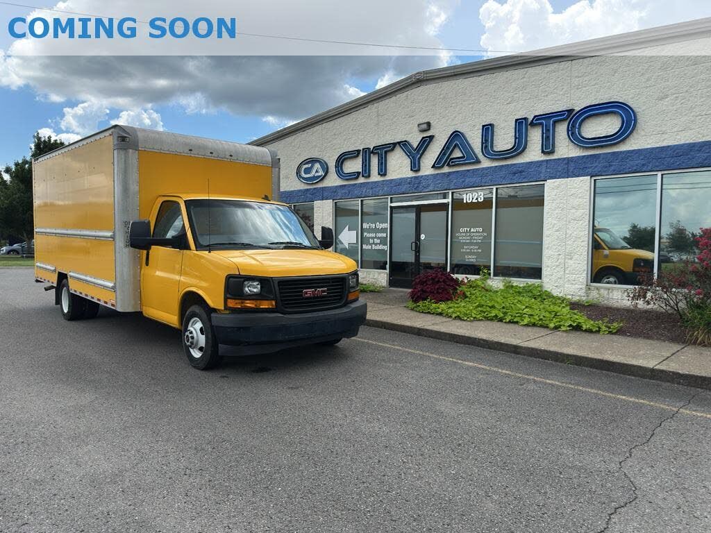 2017 GMC Savana