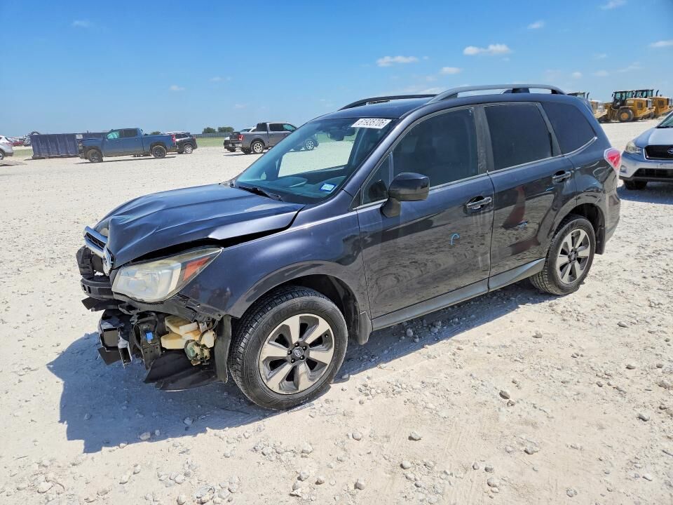 2017 SUBARU Forester