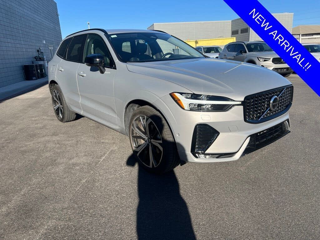 2024 VOLVO XC60