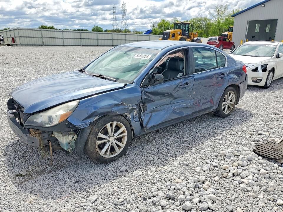 2013 SUBARU Legacy