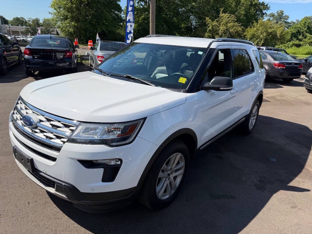 2019 FORD Explorer