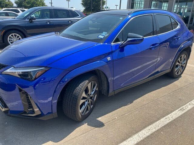 2025 LEXUS UX