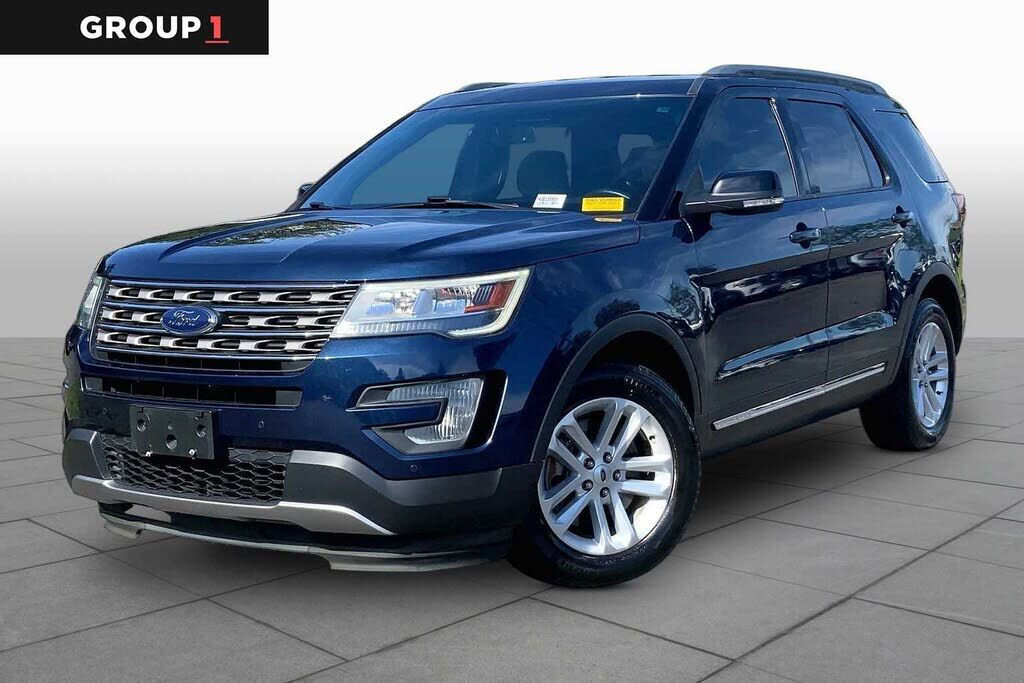 2017 FORD Explorer