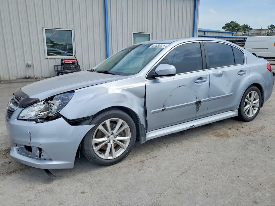 2013 SUBARU Legacy