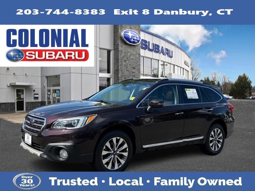 2017 SUBARU Outback