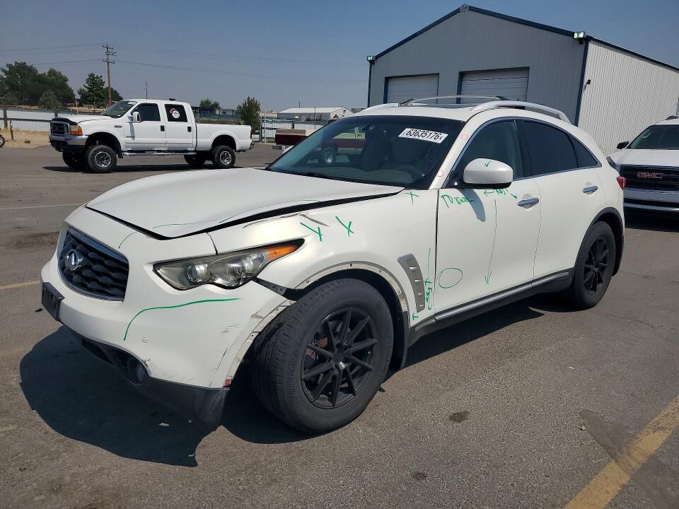 2010 INFINITI FX35