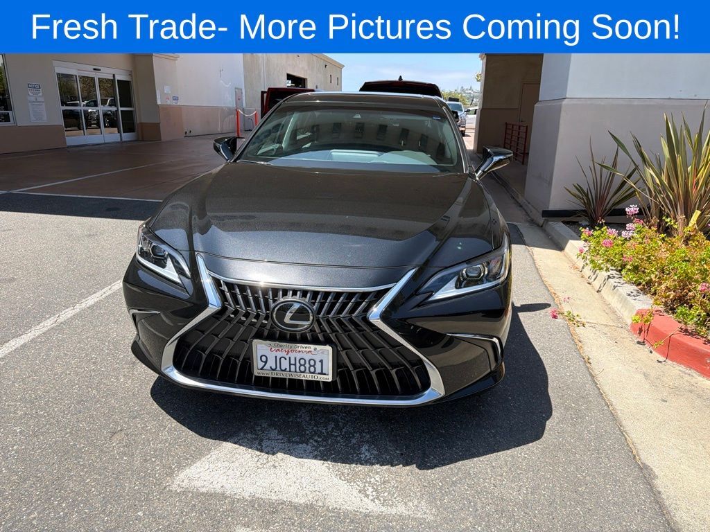 2024 LEXUS ES