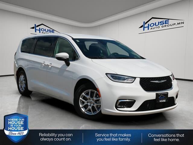 2023 CHRYSLER Pacifica