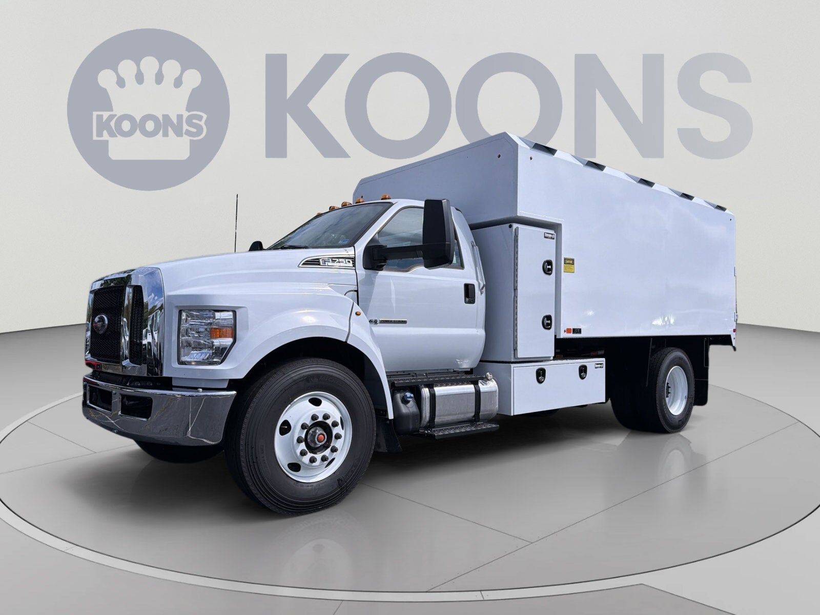 2027 FORD F-750