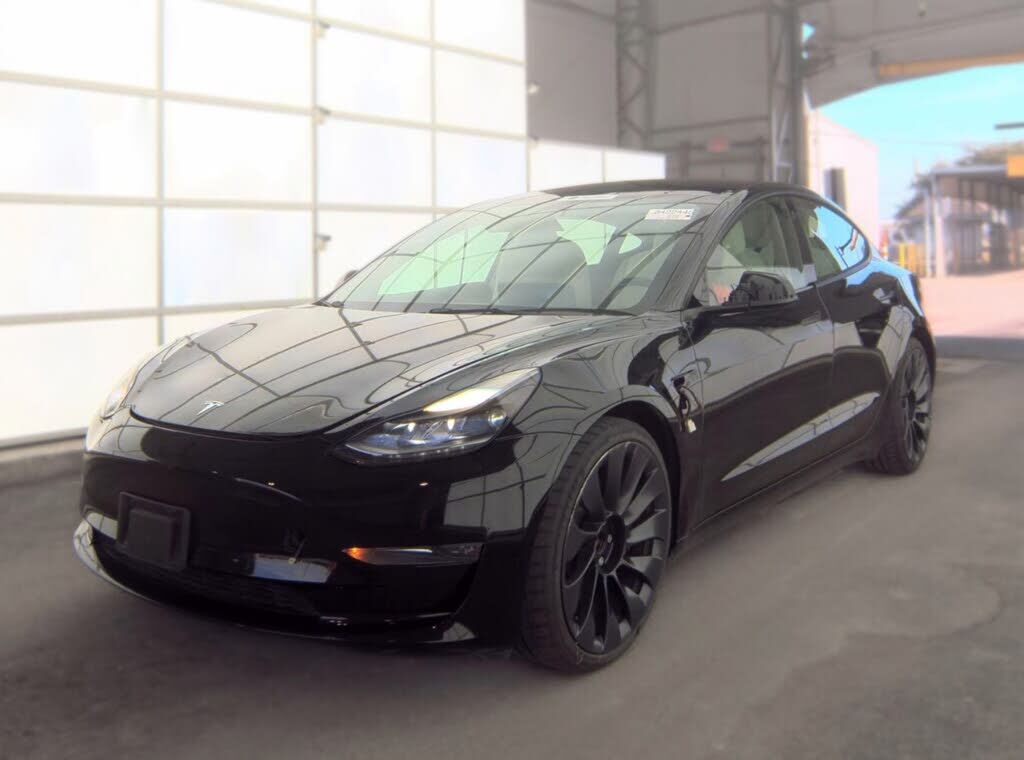 2023 TESLA Model 3