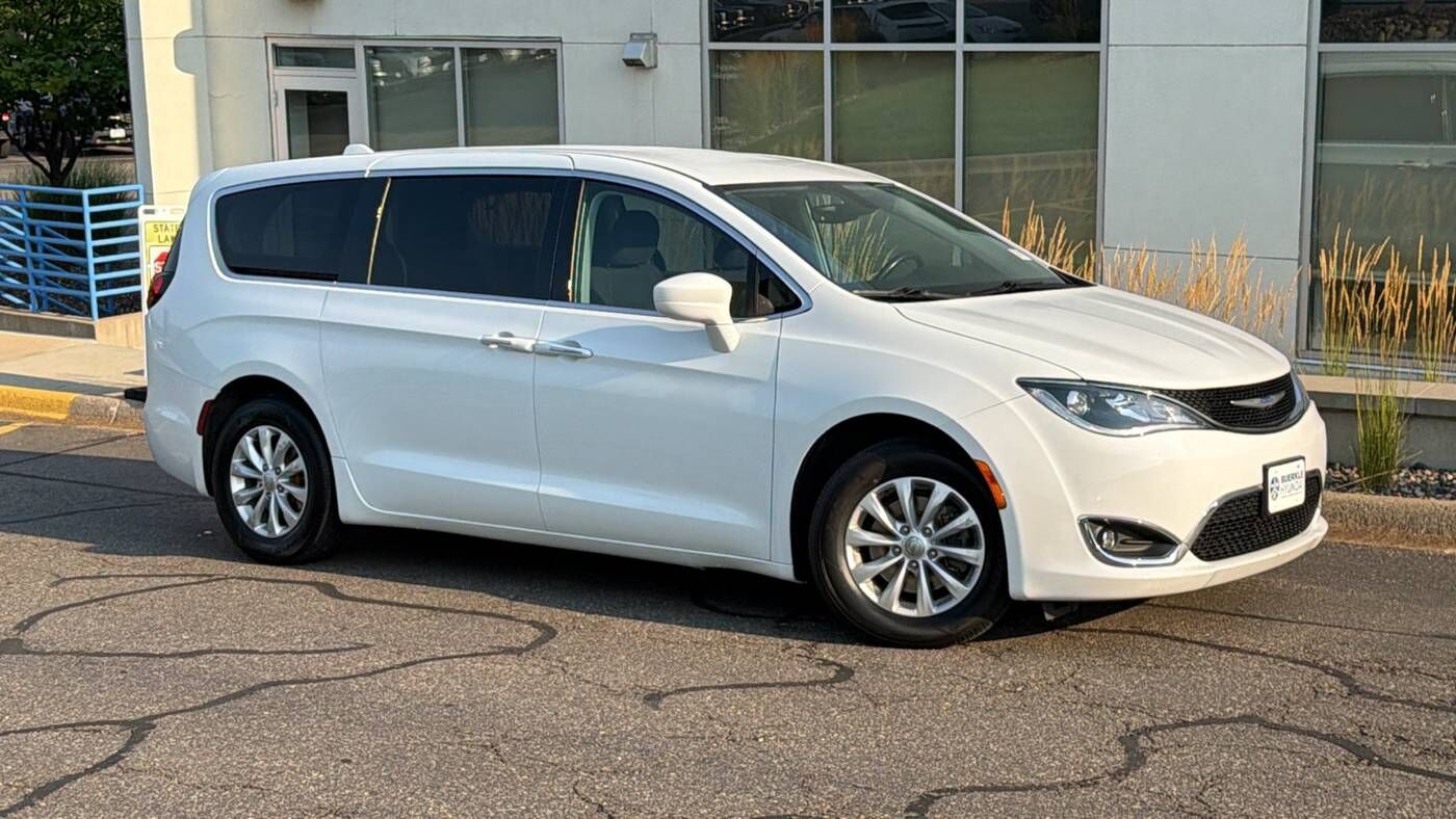 2019 CHRYSLER Pacifica