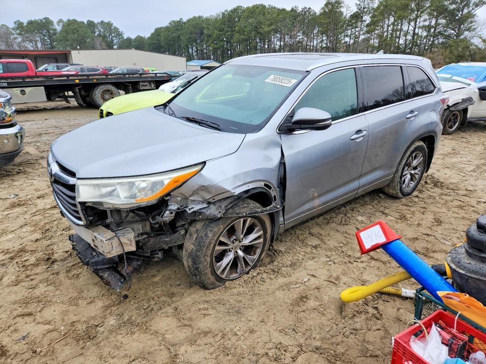 2014 TOYOTA Highlander