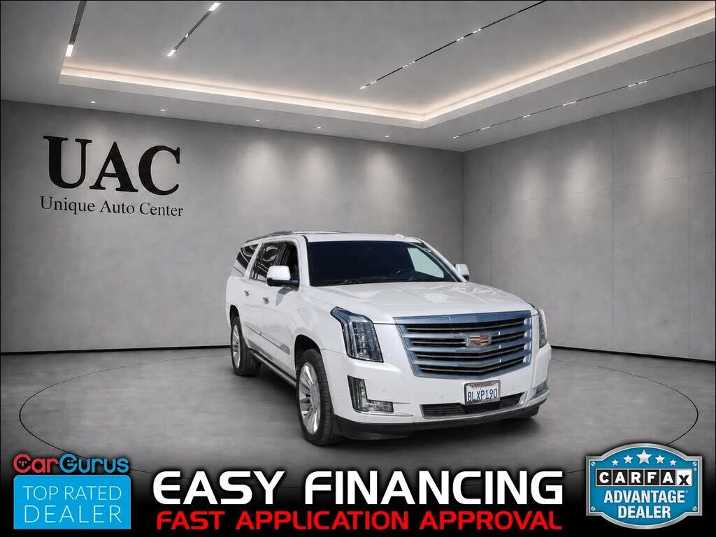 2019 CADILLAC Escalade ESV