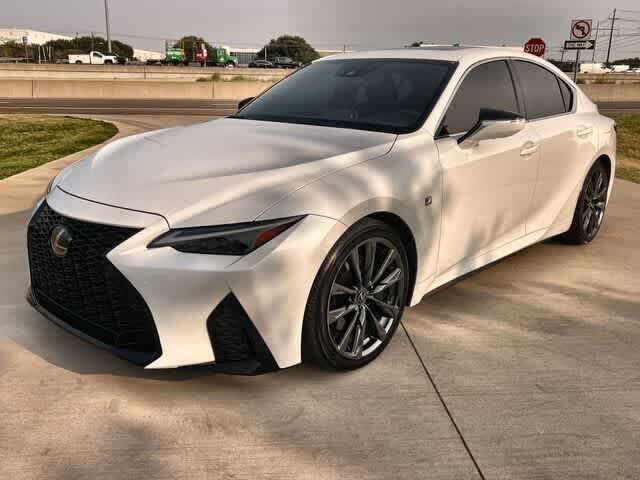 2023 LEXUS IS